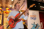 gal/2010/2010 Saitentwist Mayersche Duesseldorf 20.03/_thb_2010 Saitentwist Mayersche Duesseldorf 20.03. 006.jpg